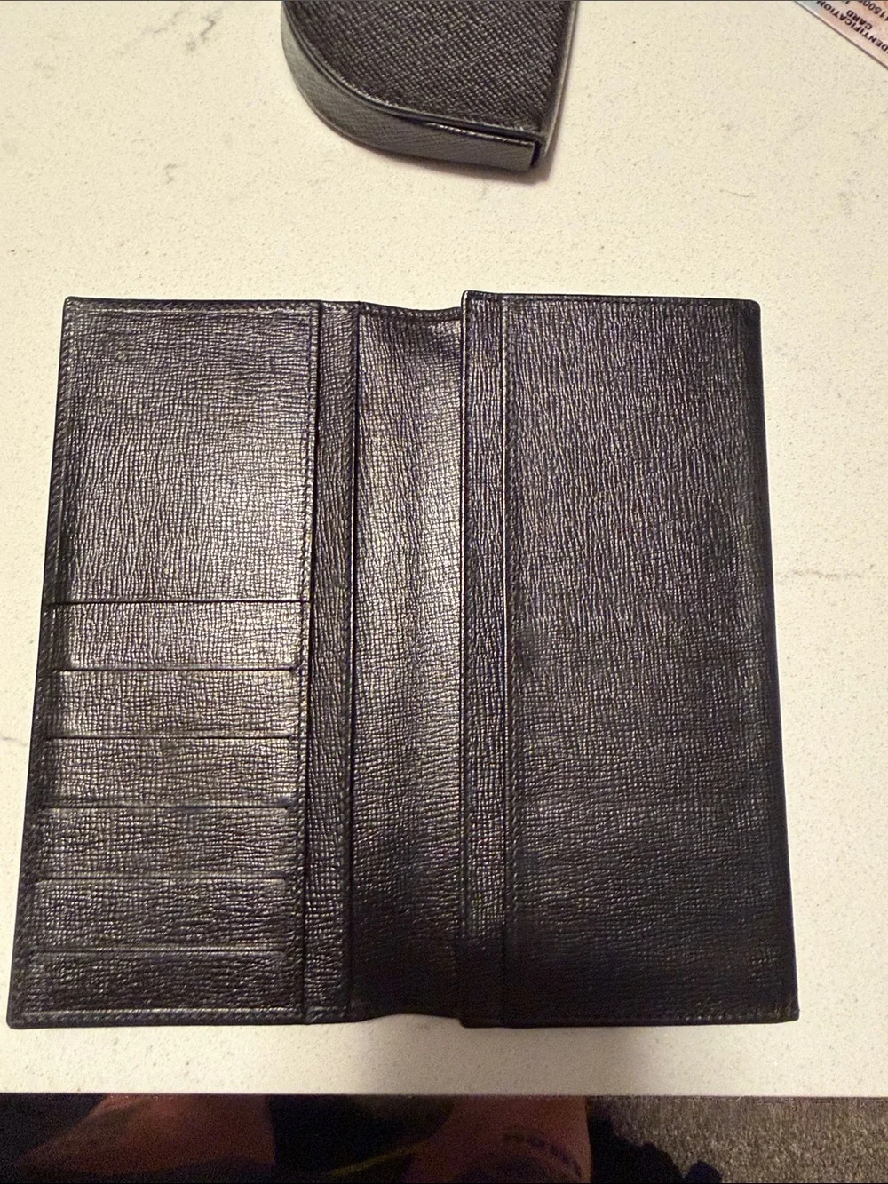 Gucci black leather long/continental wallet